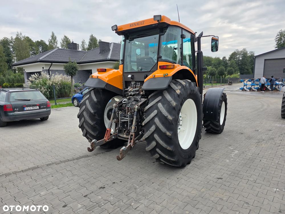 Renault Ares 710 - 5