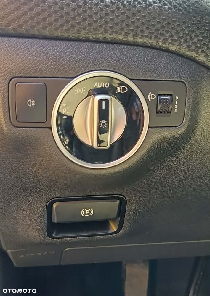 Mercedes-Benz Klasa A 180 d - 14