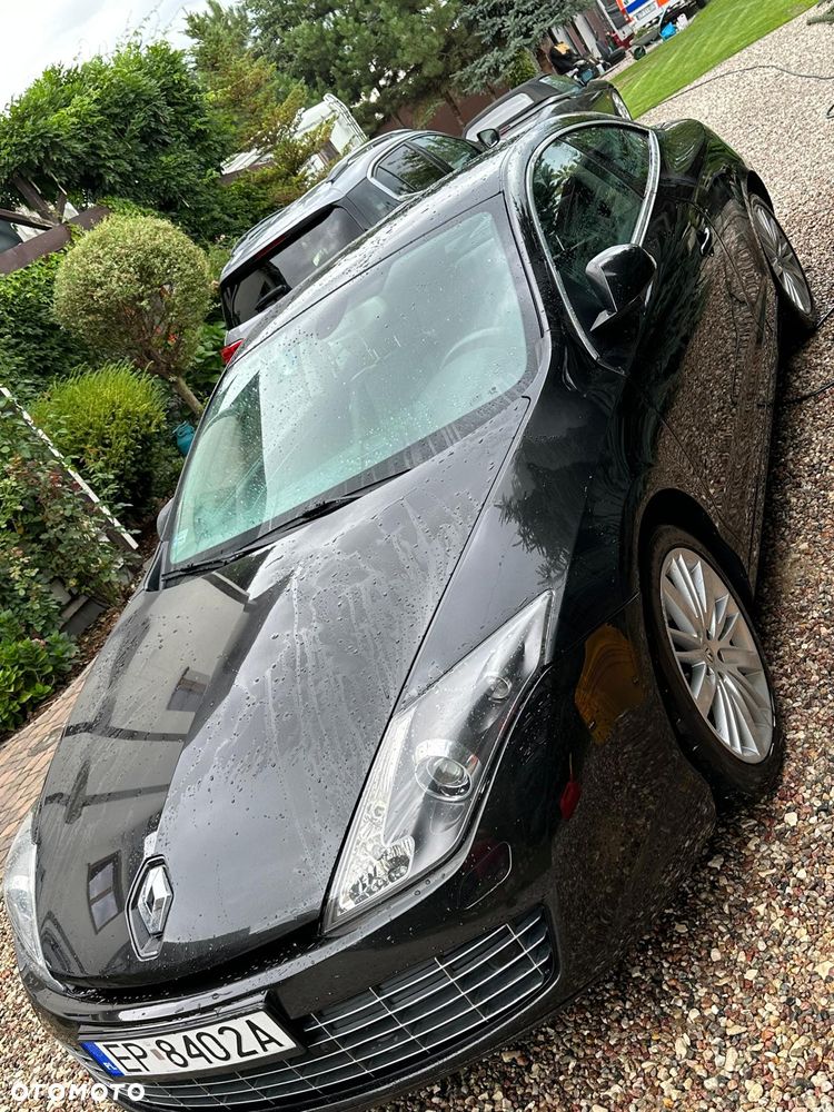 Renault Laguna 2.0 dCi FAP GT - 19