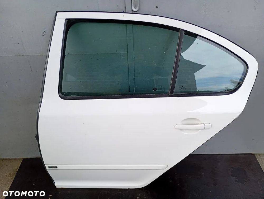 drzwi tylne lewe tył kompletne 1026 skoda octavia ii lift hb 2011r - 1