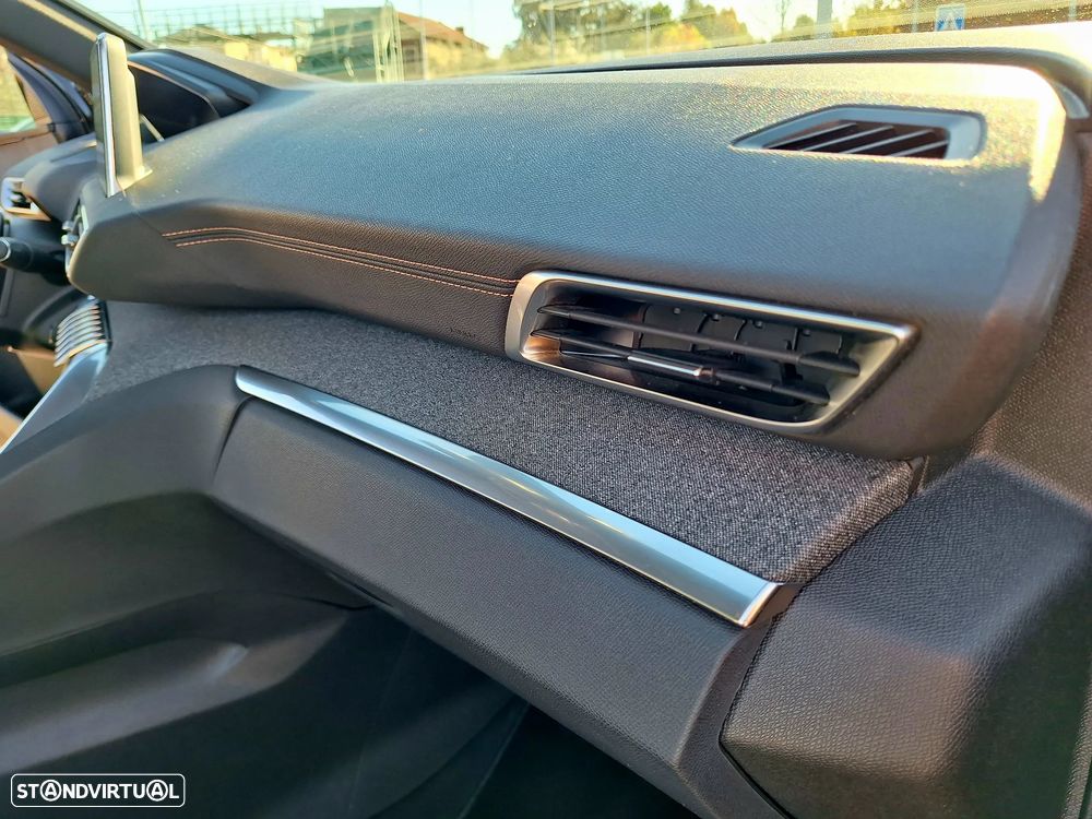 Peugeot 3008 1.2 PureTech GT Line - 26