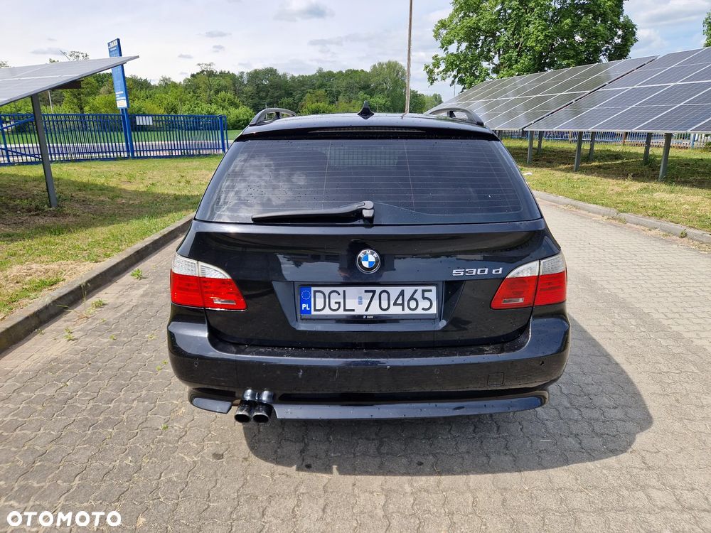 BMW Seria 5 530d xDrive - 15