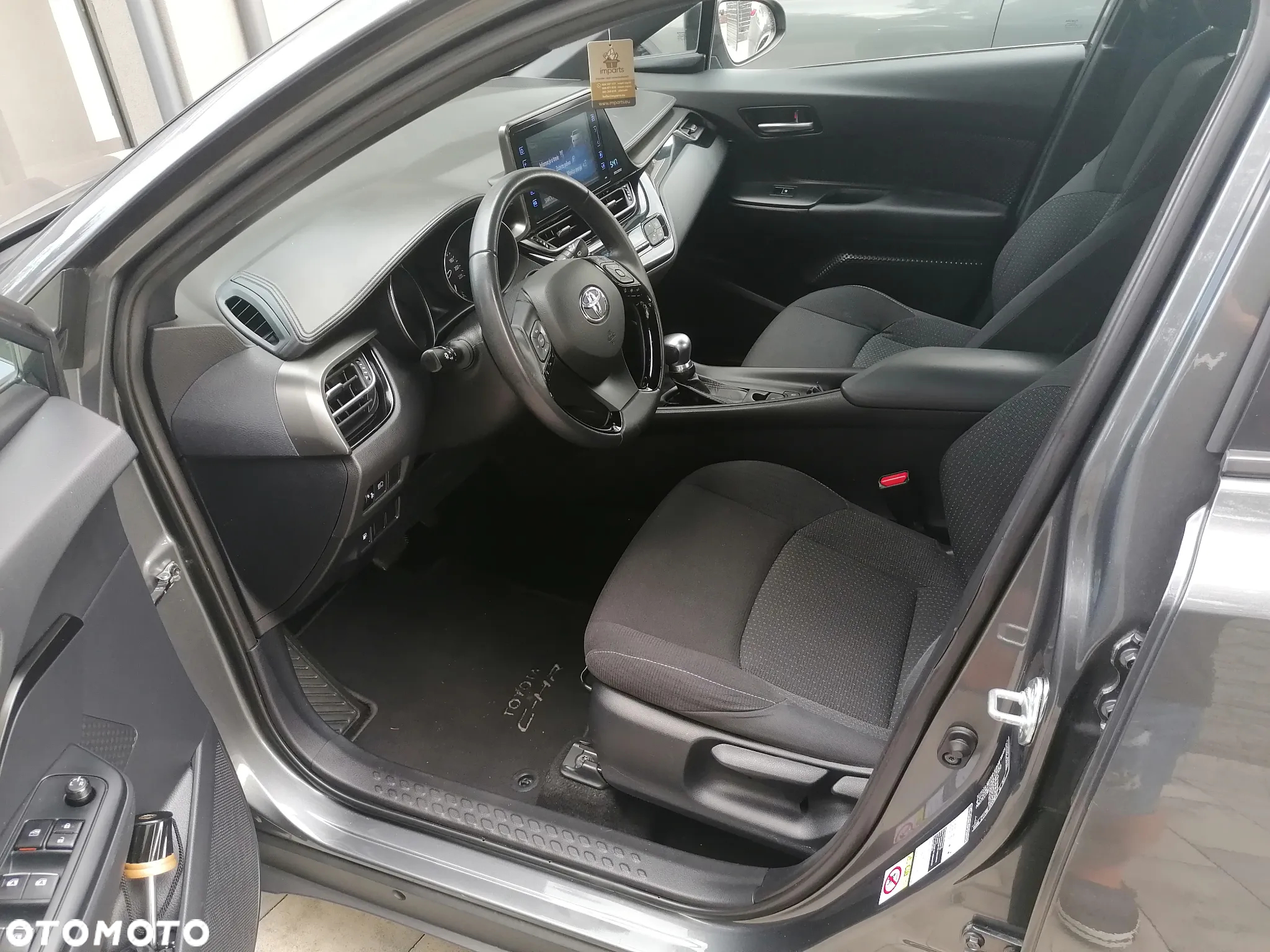 Toyota C-HR 1.8 Hybrid Premium - 6