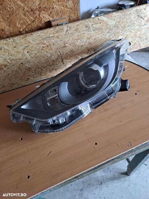 Far stanga Toyota Yaris XP210 original 2020-2024 - 2