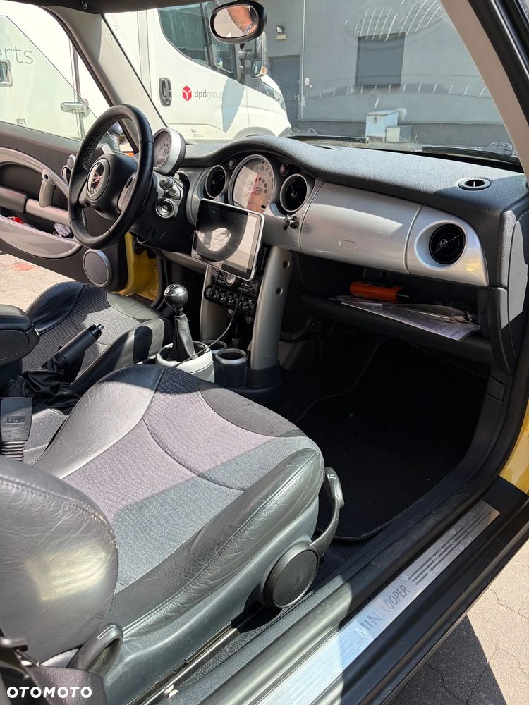 MINI Cooper Standard - 5