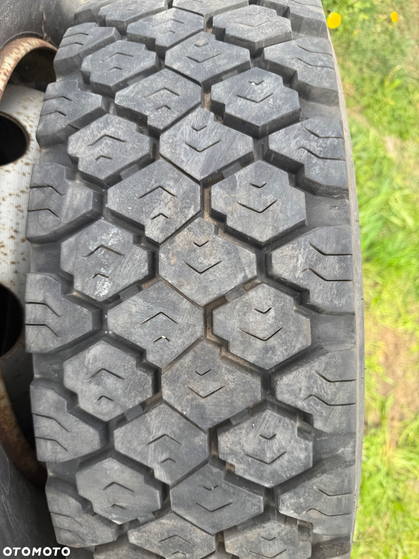 Opona napędowa 245/70 R19.5 - 3