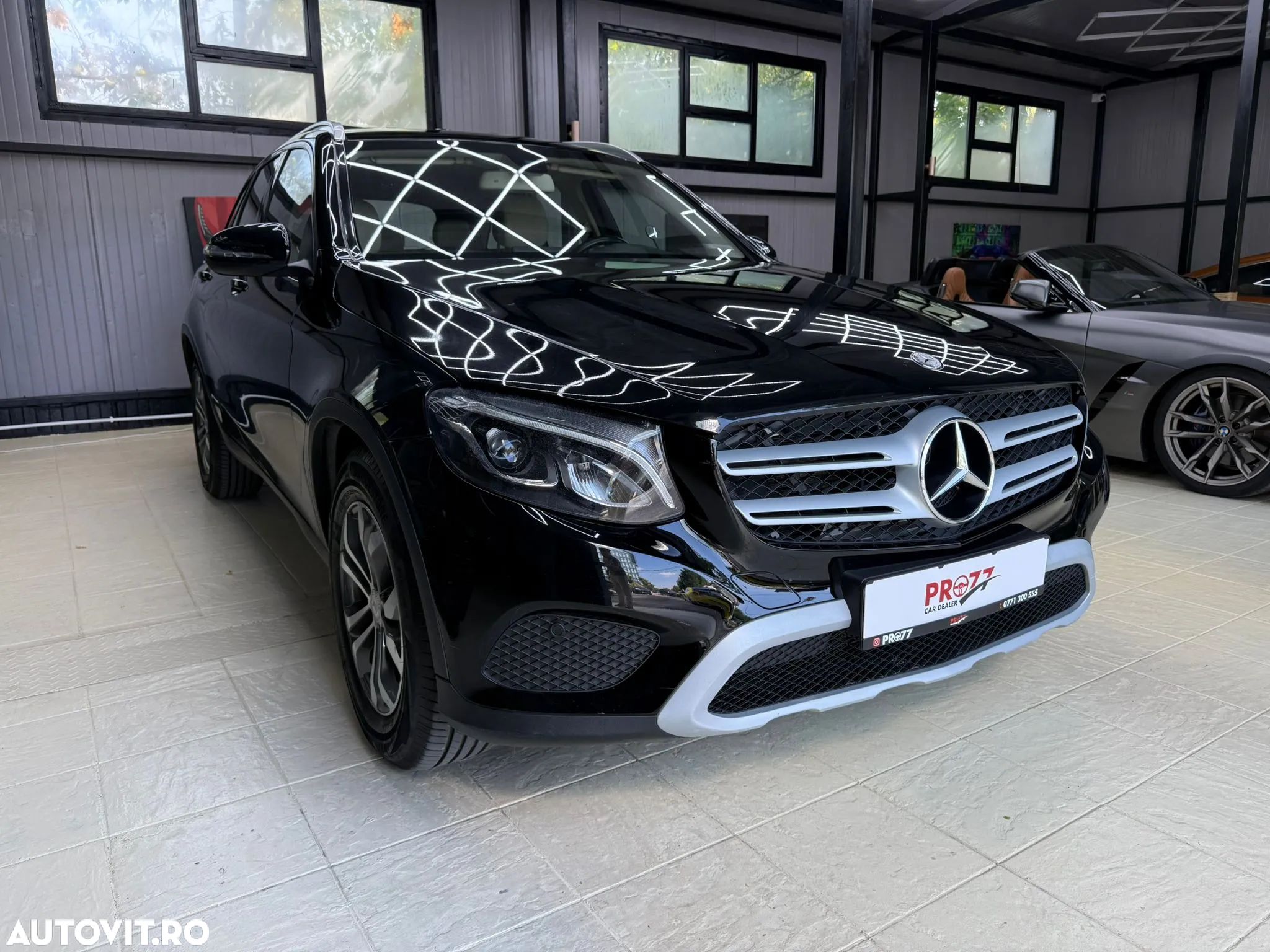 Mercedes-Benz GLC 250 4MATIC - 1