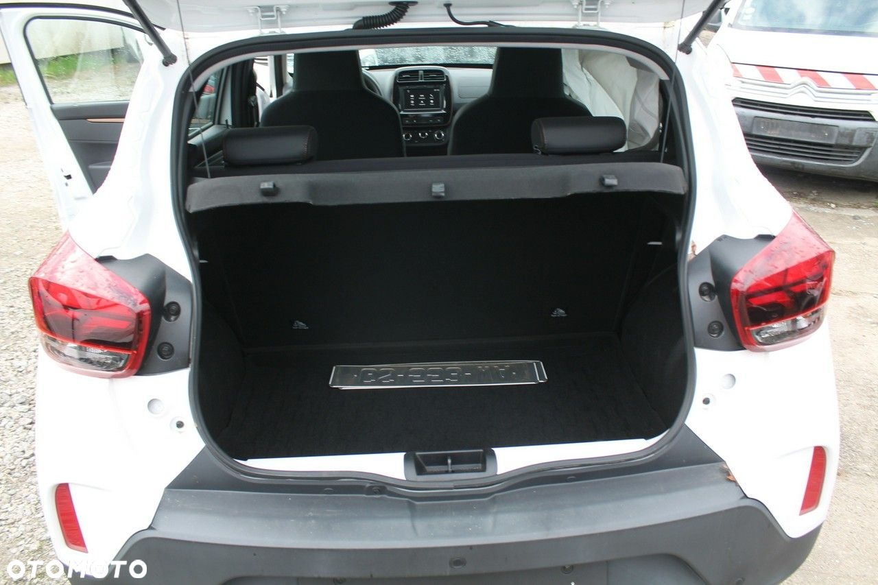 Dacia Spring - 12