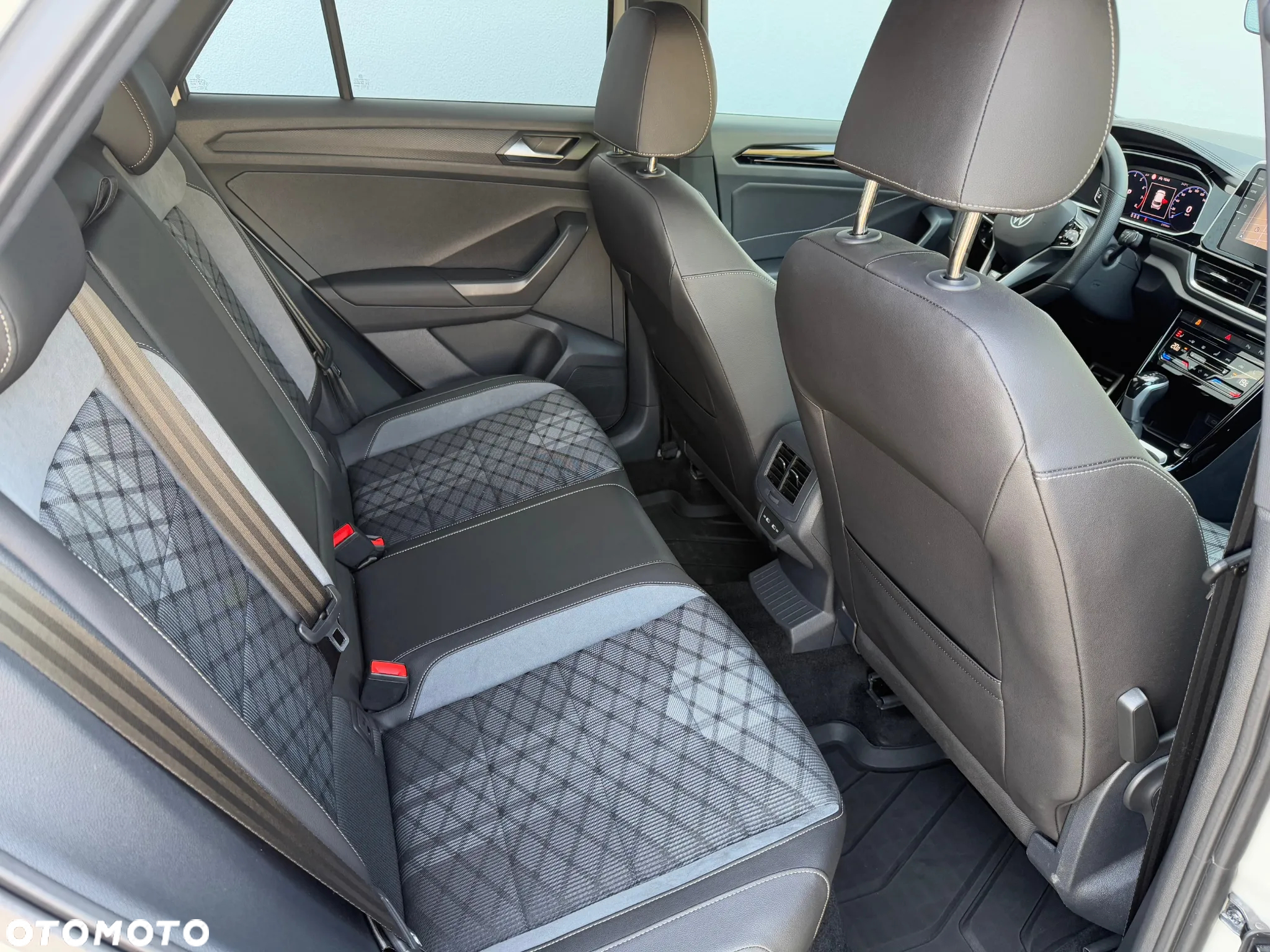 Volkswagen T-Roc 1.5 TSI Style DSG - 12