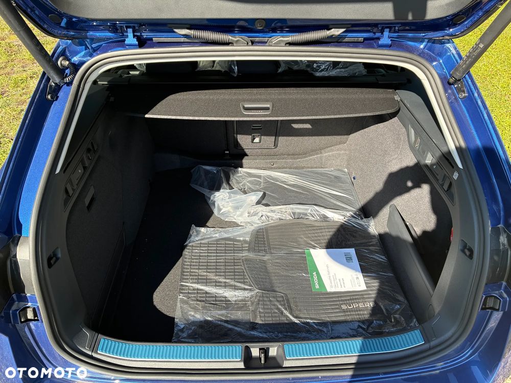 Skoda Superb 2.0 TDI SCR Drive DSG - 25