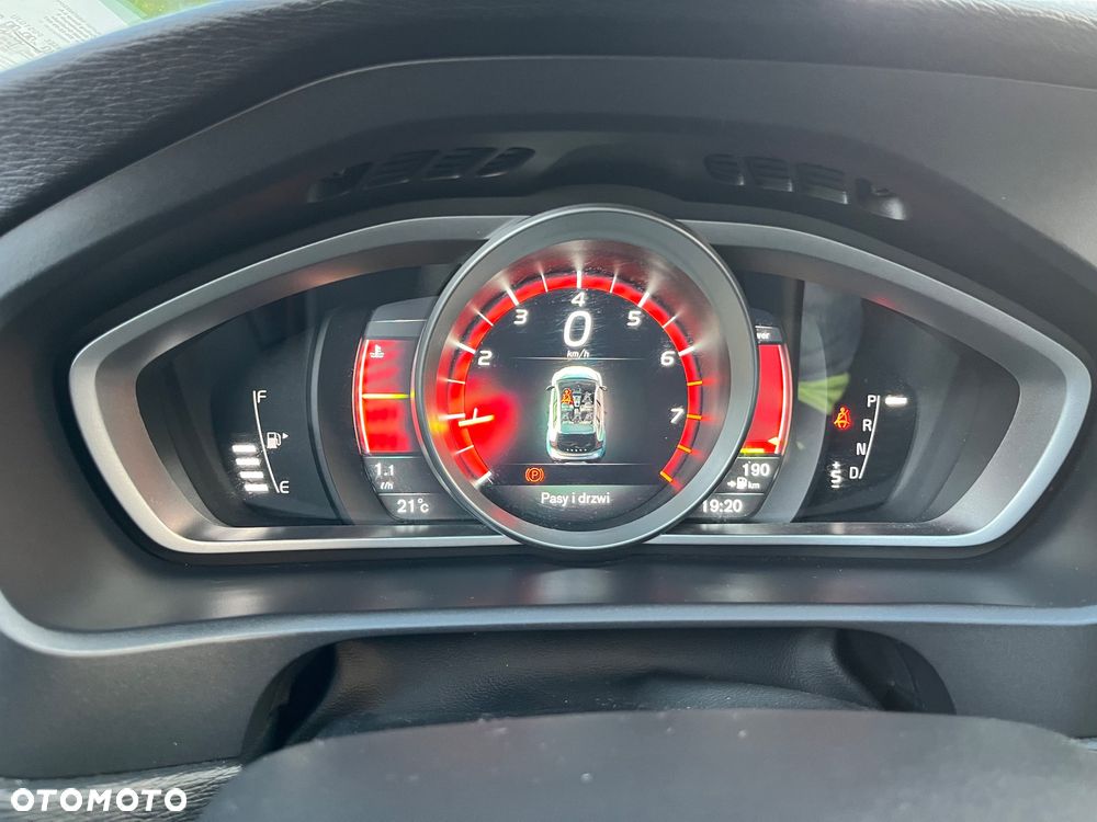 Volvo V40 T3 Drive-E Summum - 10