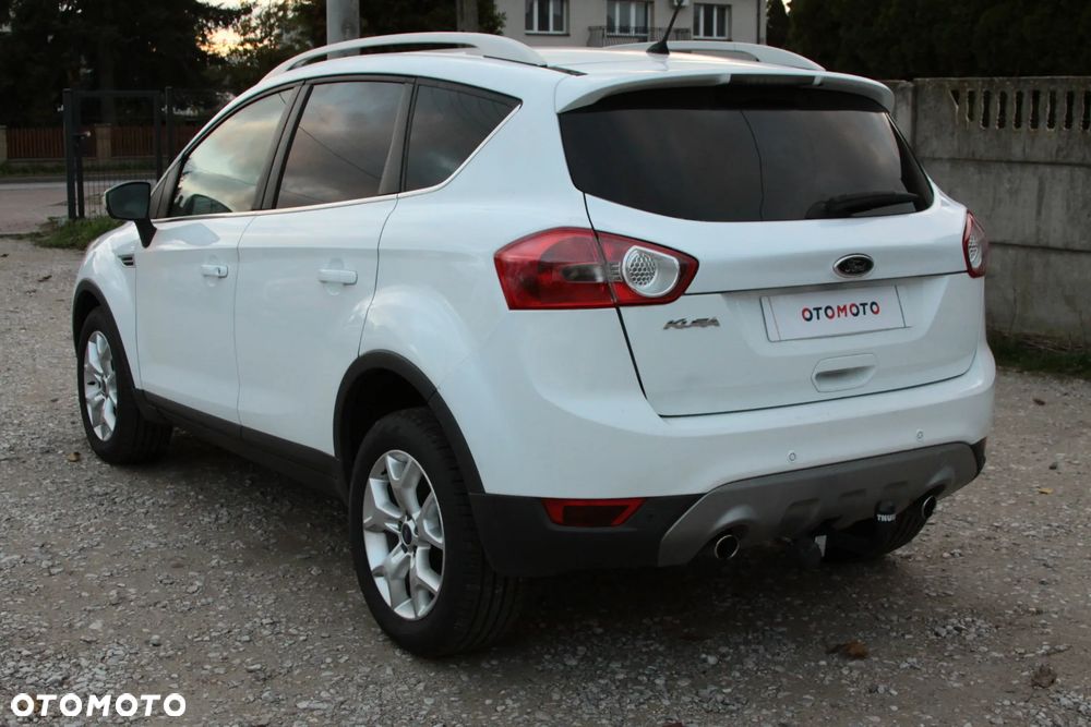 Ford Kuga 2.0 TDCi 2x4 Titanium - 9