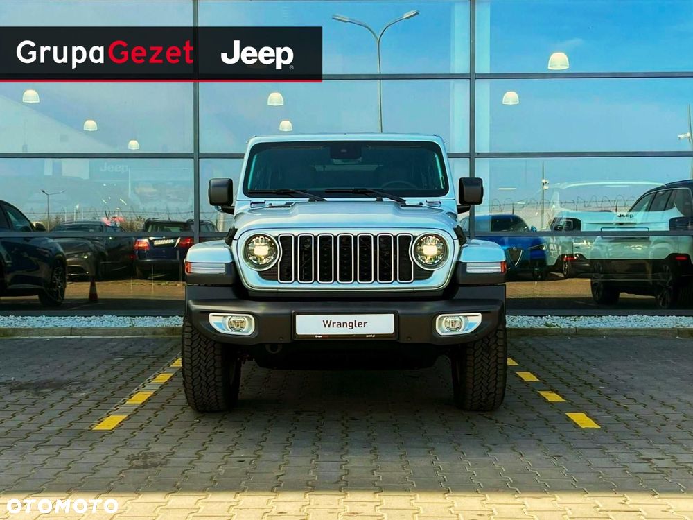 Jeep Wrangler - 8