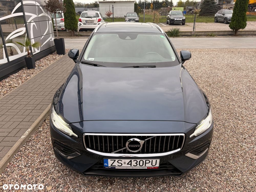 Volvo V60 2021 photo 3