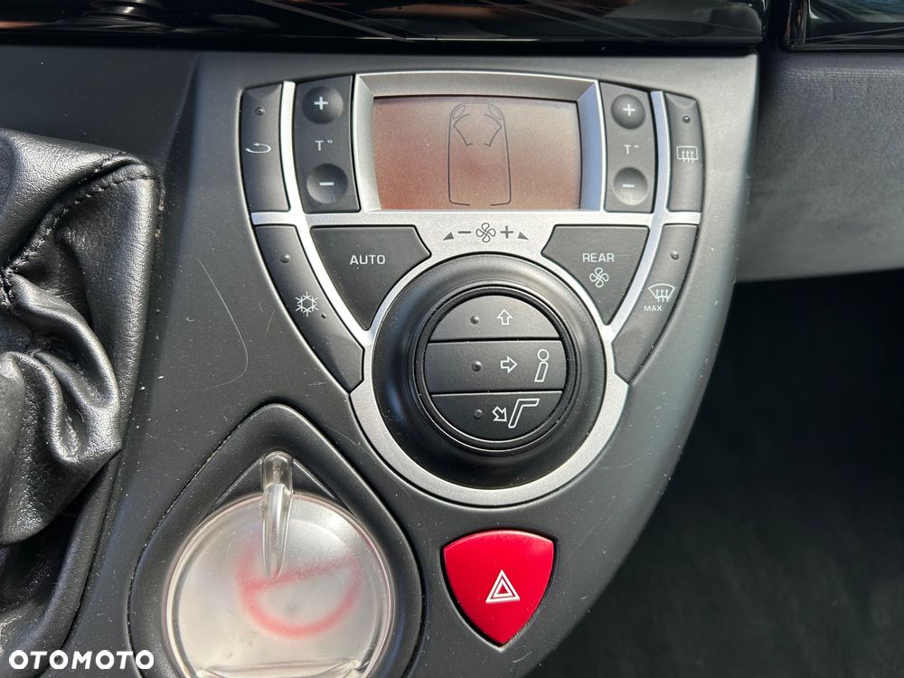 Citroën C8 2.0 HDi SX - 33