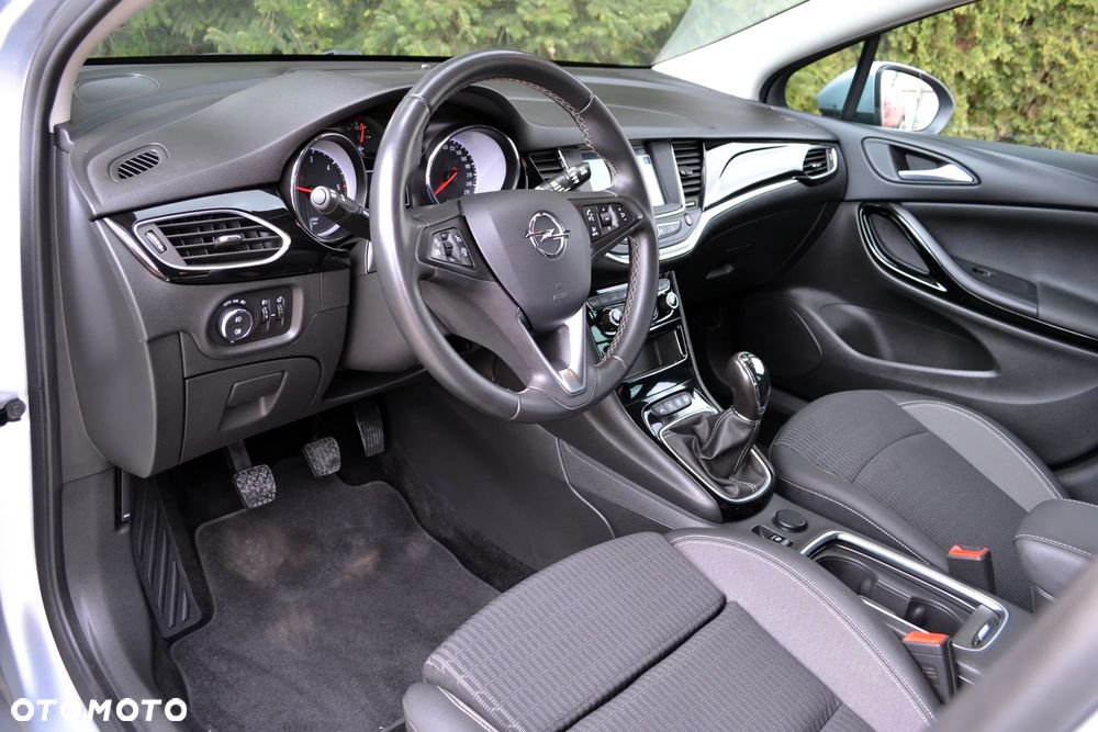 Opel Astra - 17