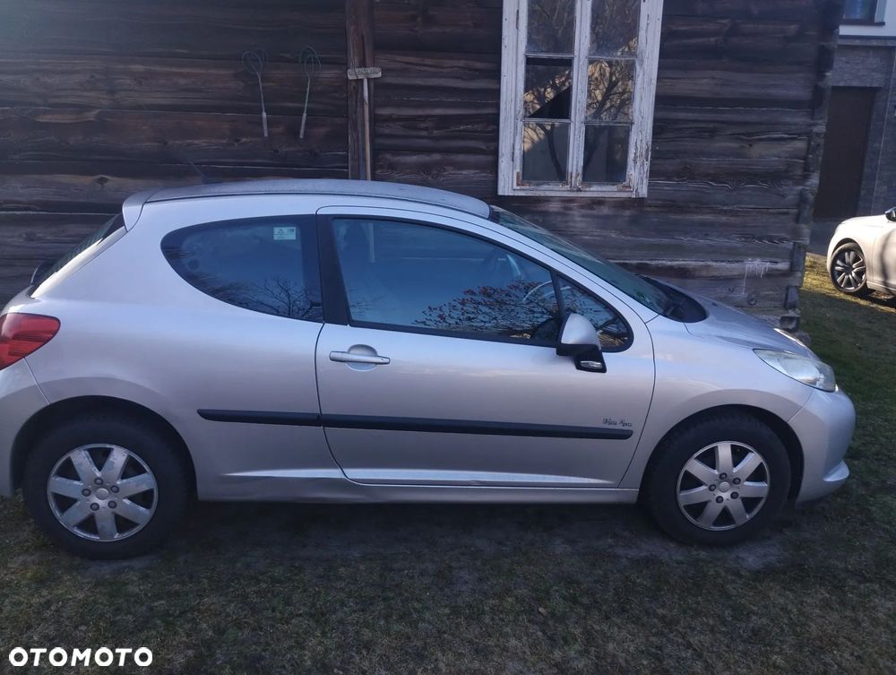Peugeot 207 1.4 16V Trendy - 8