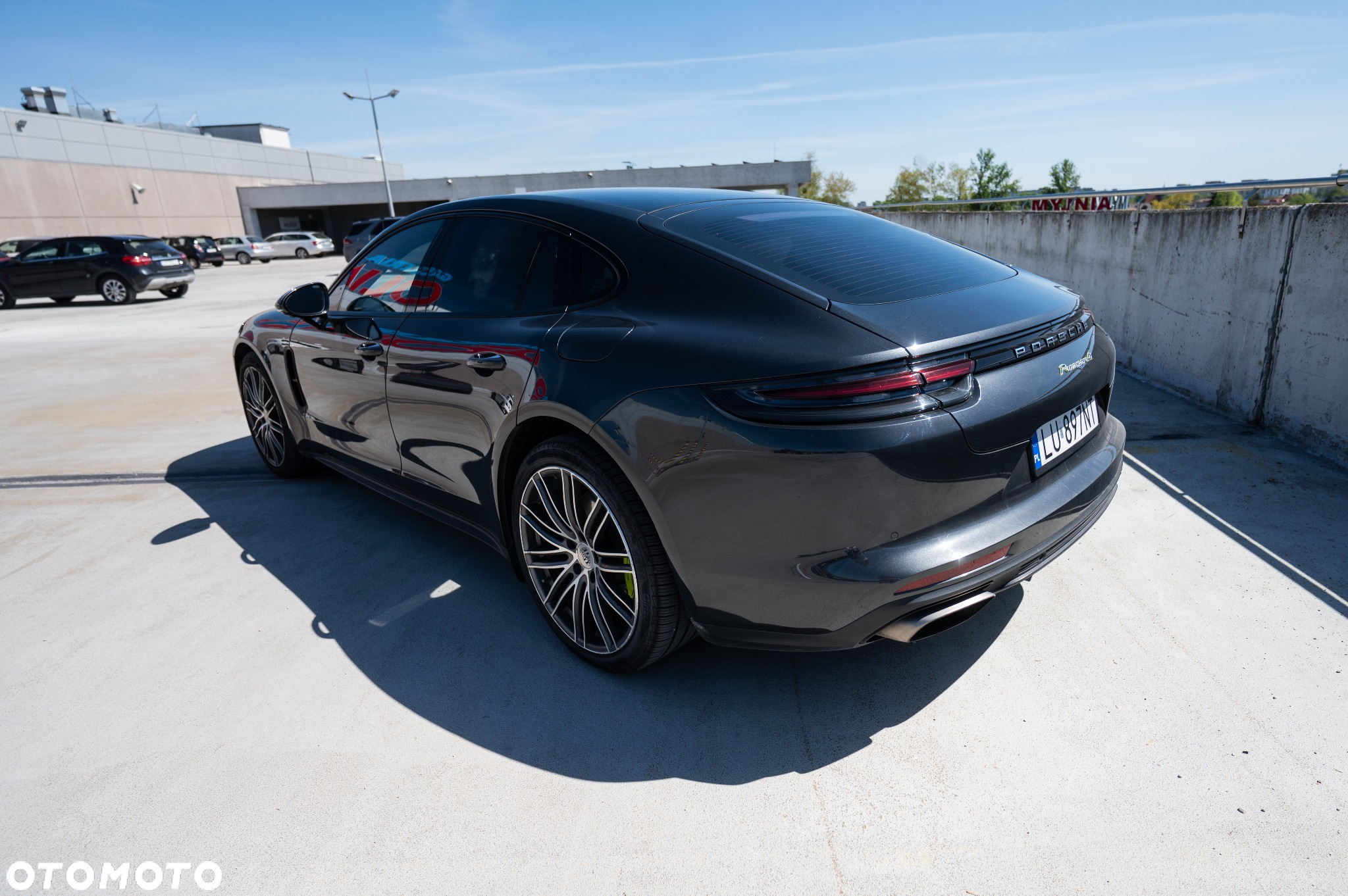 Porsche Panamera - 5