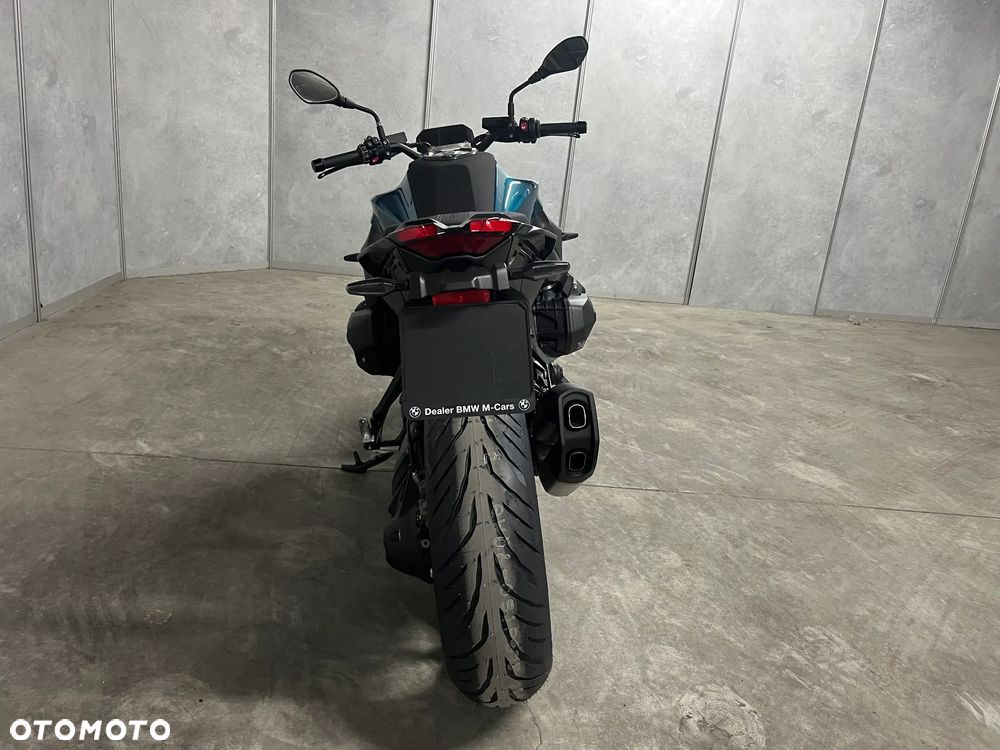 BMW R - 8
