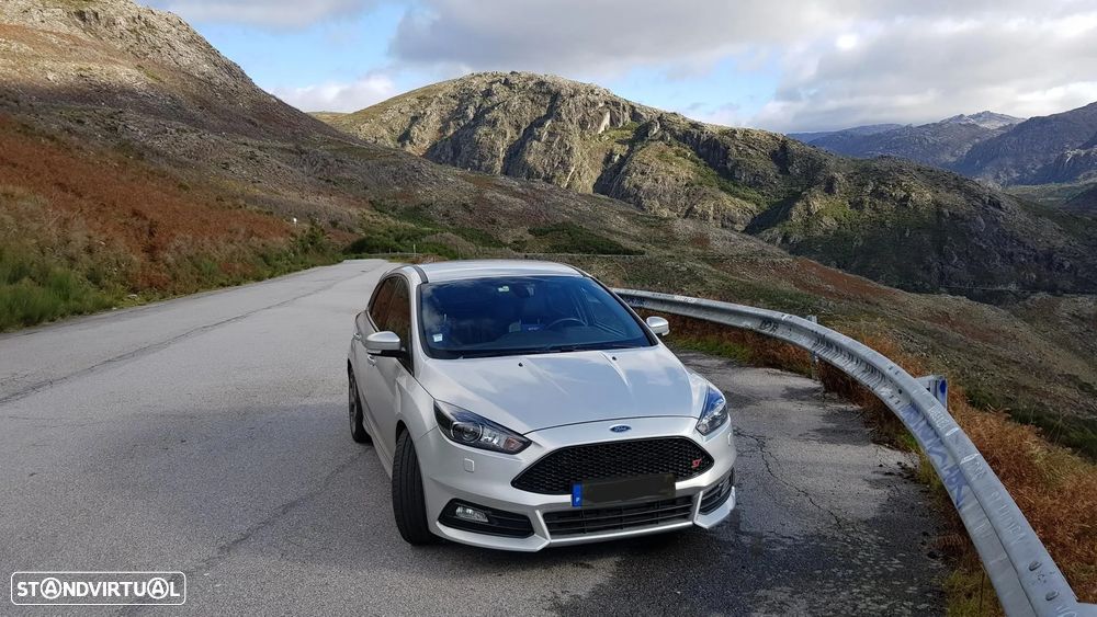 Ford Focus 2.0 TDCi ST-2 - 1