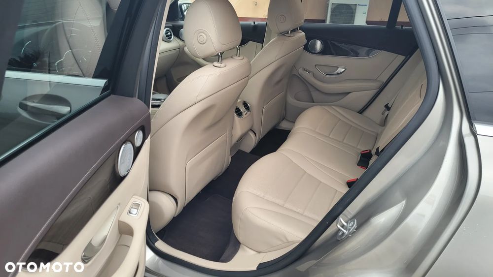 Mercedes-Benz GLC 200 d 4-Matic - 12