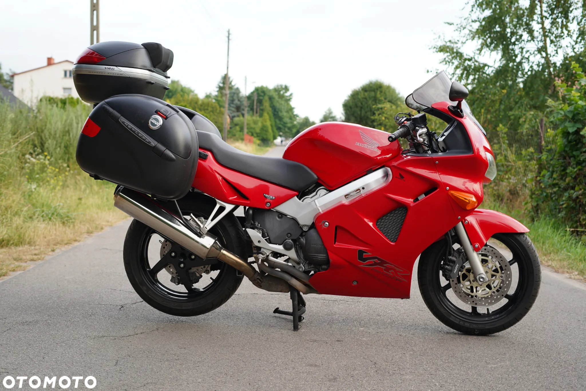 Honda VFR - 8