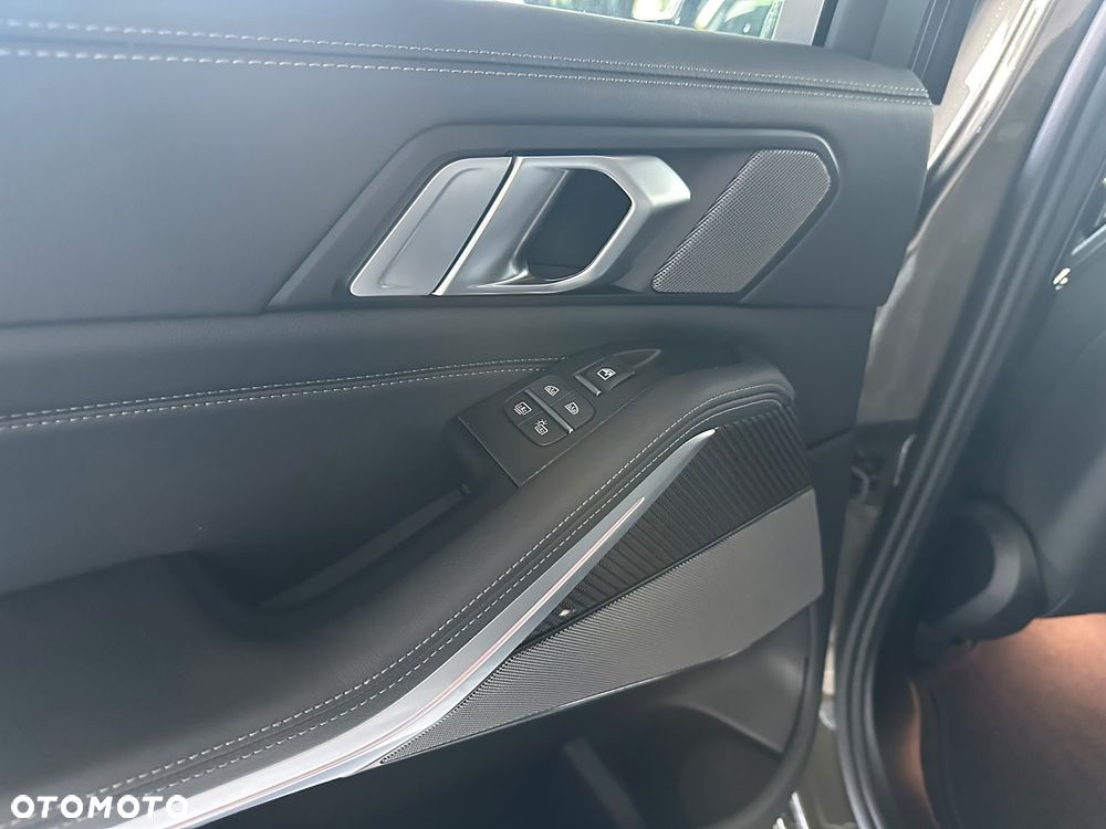 BMW X7 xDrive40d mHEV sport - 24