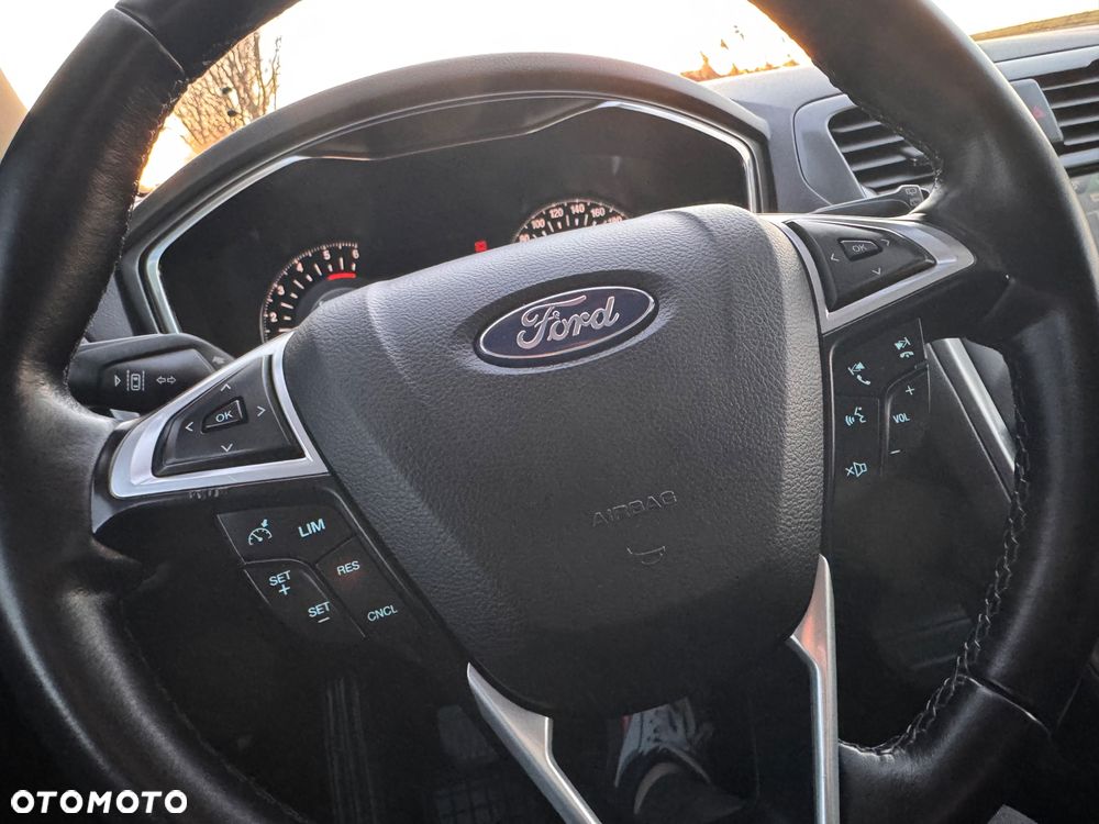 Ford Mondeo 2.0 EcoBlue Titanium - 32