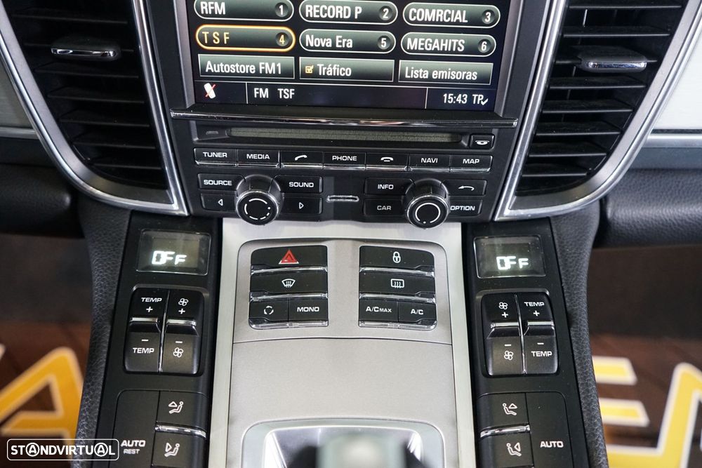 Porsche Panamera S Hybrid - 37