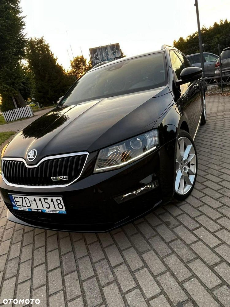 Skoda Octavia Combi 2.0 TDI RS - 9
