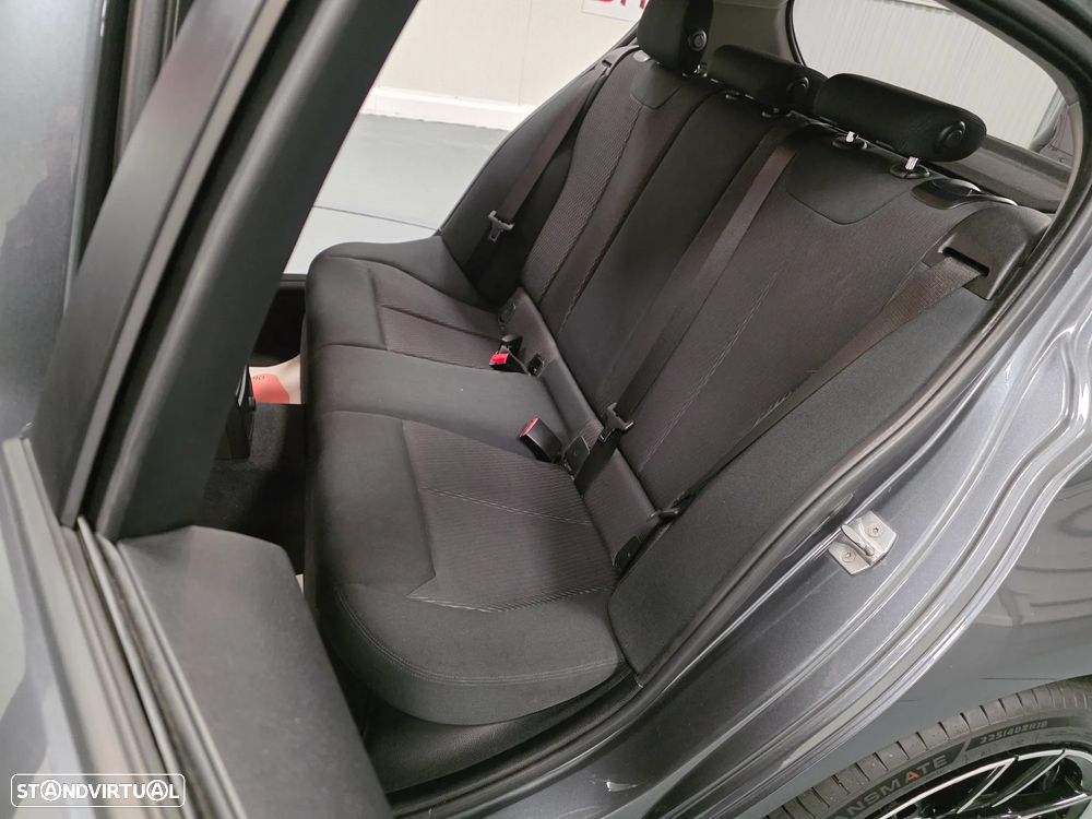 BMW 116 d Advantage - 32