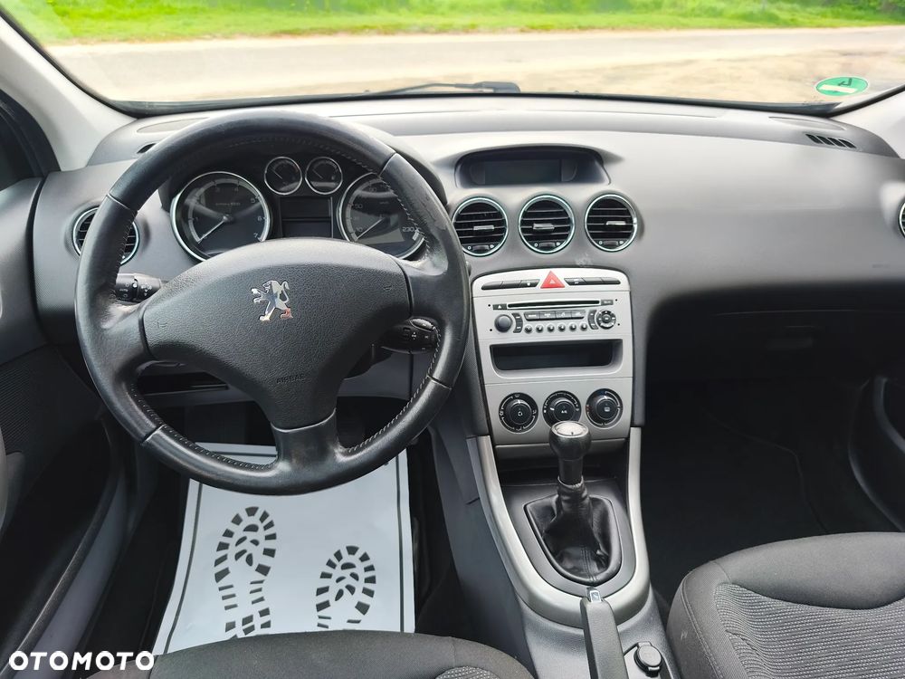 Peugeot 308 120 VTi Premium - 37