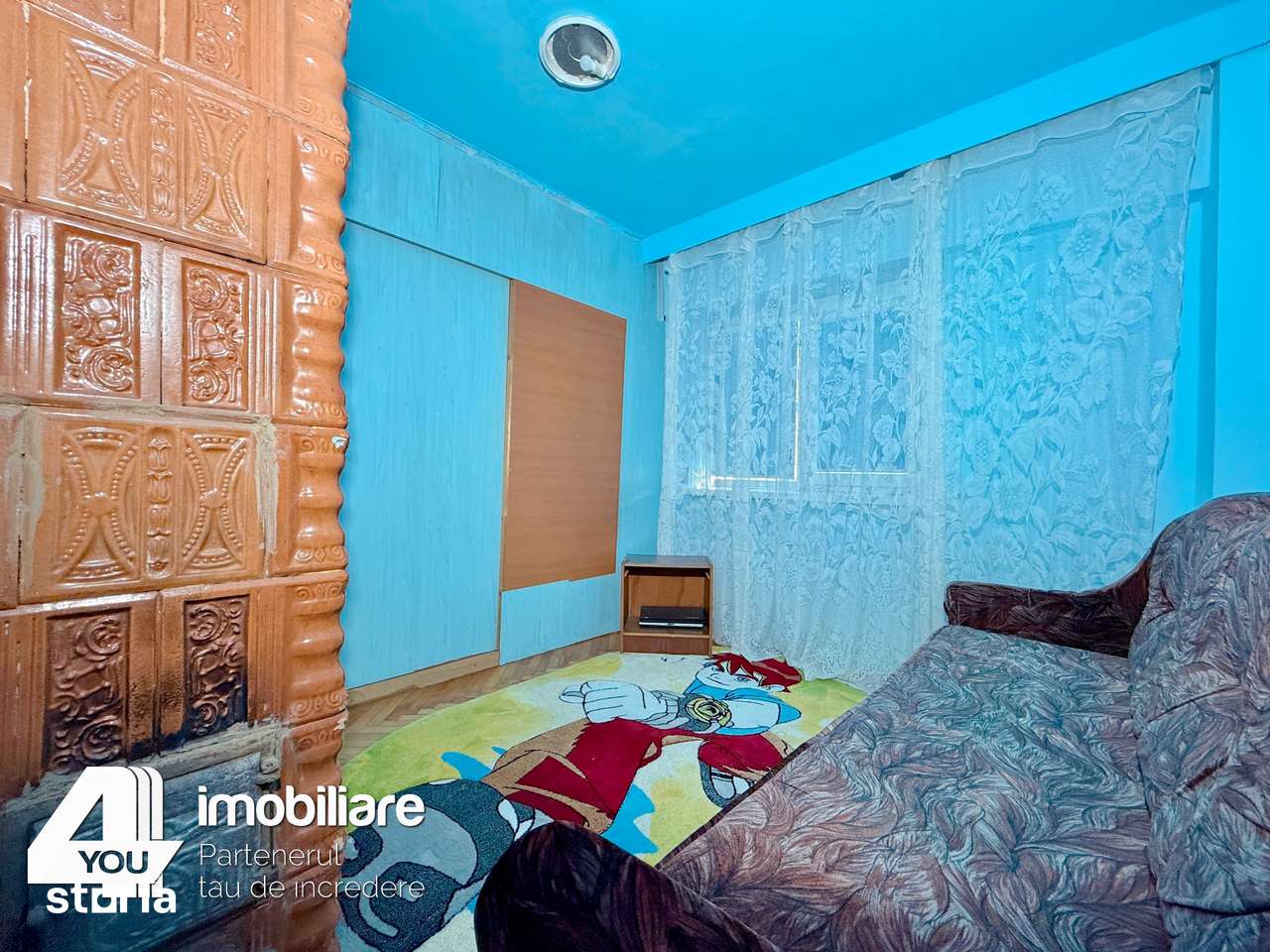 Apartament 3 camere în Ineu central ,spatios 93 mp,situat la parter — fotografia 3