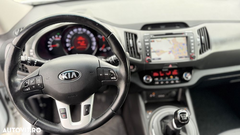 Kia Sportage 2.0 DSL MT 4x4 STYLE - 16