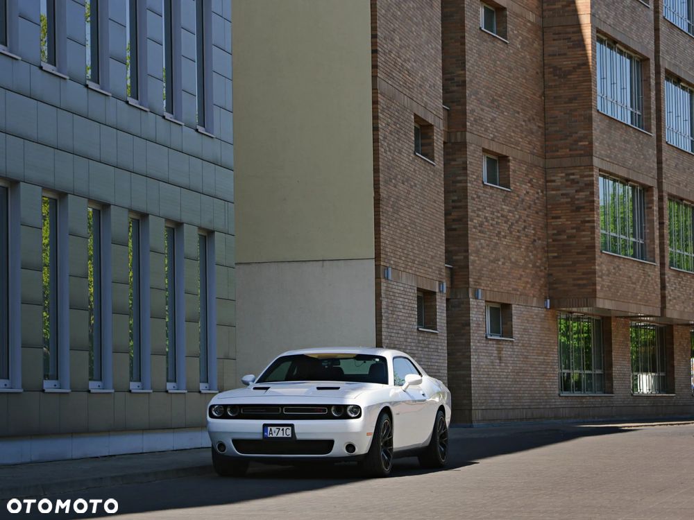 Dodge Challenger 5.7 R/T - 30