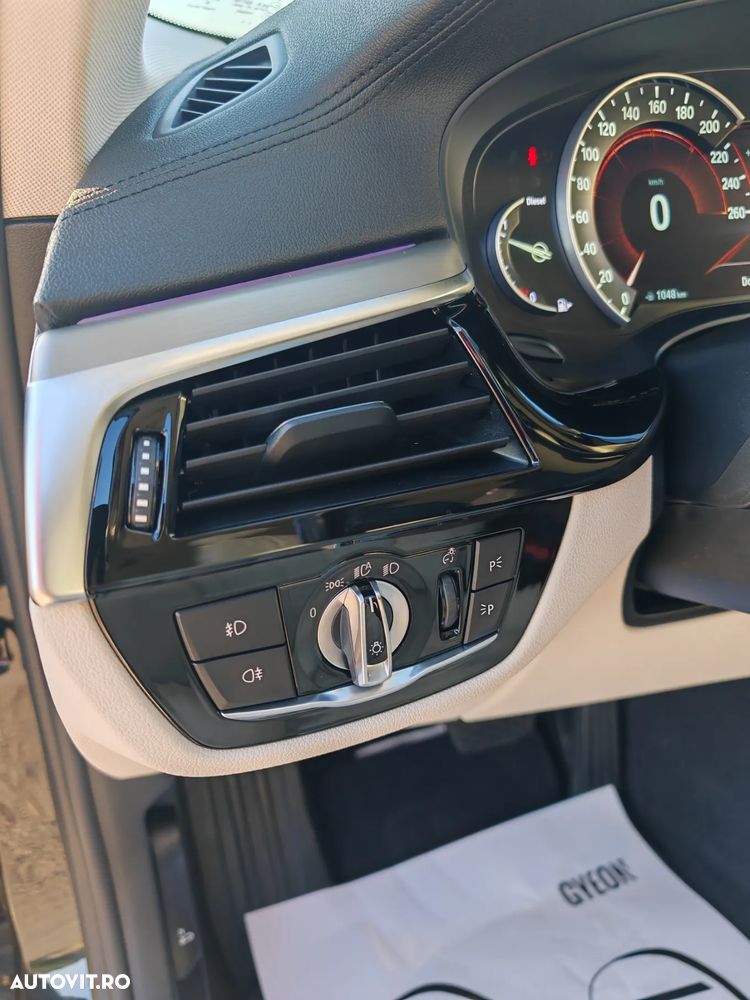 BMW Seria 5 520d xDrive AT - 11