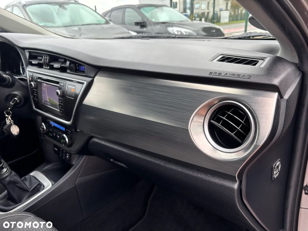 Toyota Auris 1.6 Valvematic Life Plus - 23