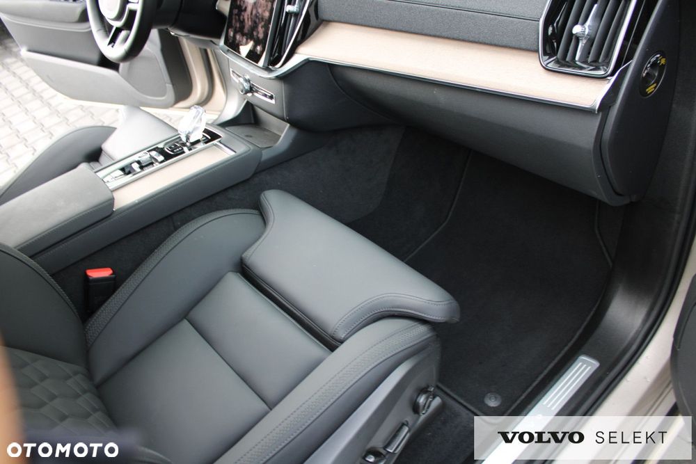 Volvo XC 90 - 13