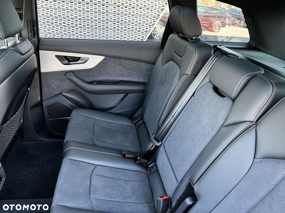 Audi Q7 - 17