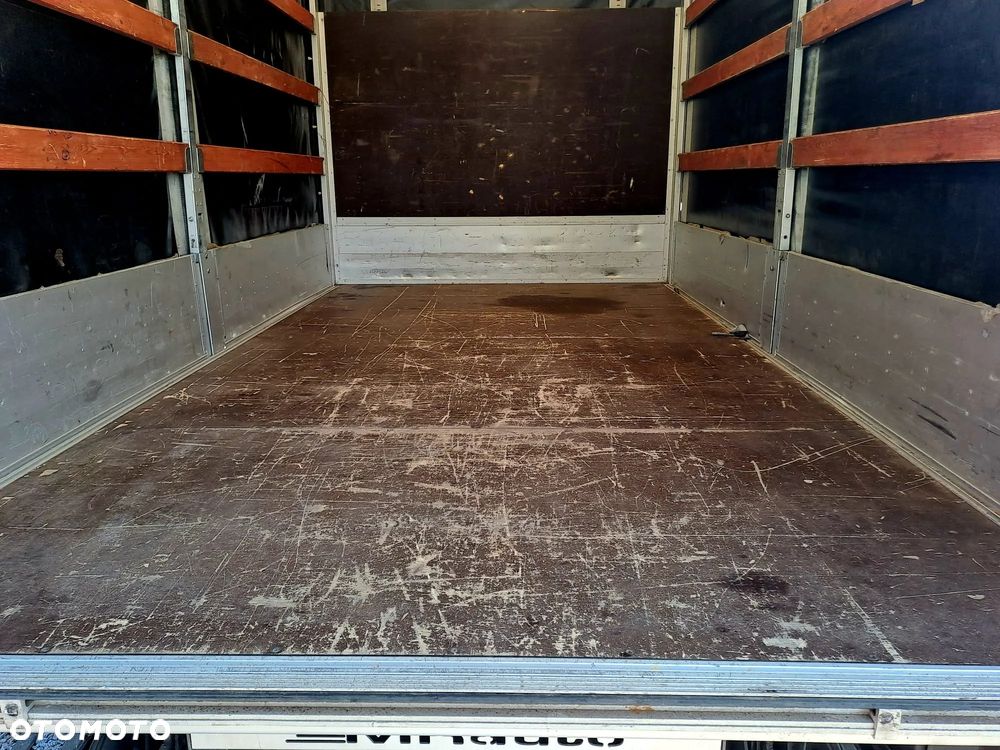 Iveco Daily | Plandeka + Winda 750kg | Gwarancja 12mc |  3.0l 180KM | Full Led |  Krajowy | 8 EP | Firanka | - 16