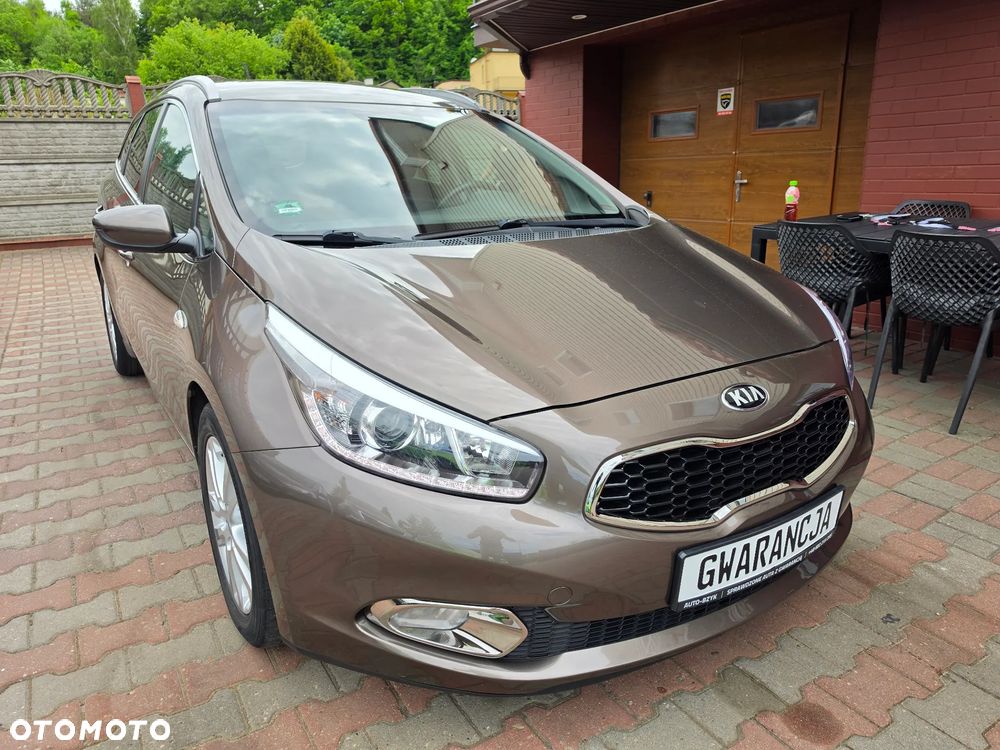 Kia Ceed 1.6 CRDi 128 ISG Spirit - 1