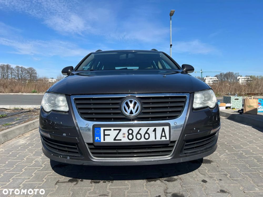 Volkswagen Passat 2.0 TDI Comfortline DSG - 13