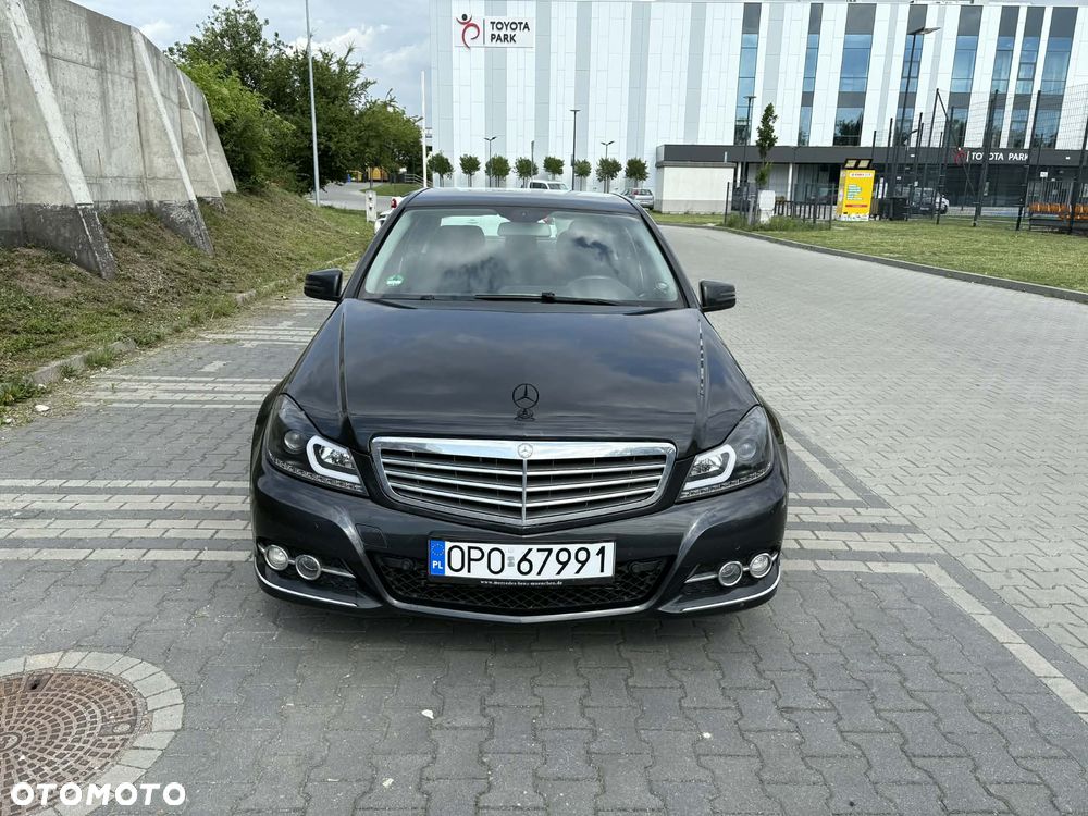 Mercedes-Benz Klasa C 180 BlueEFFICIENCY 7G-TRONIC - 3
