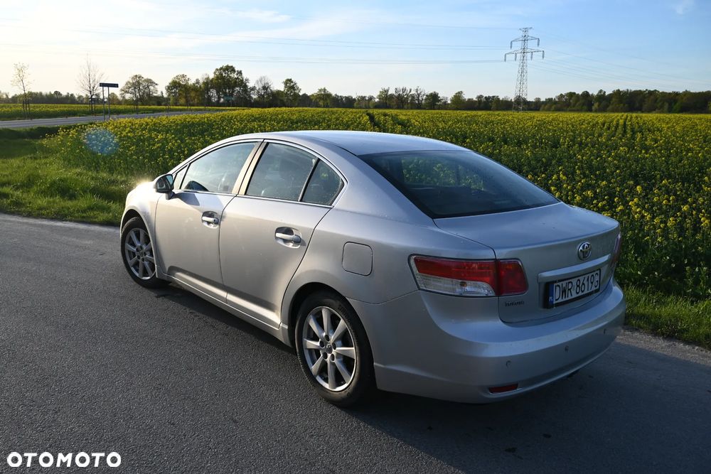 Toyota Avensis 2.0 Prestige - 4
