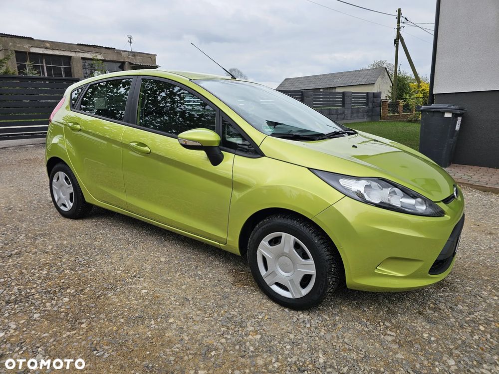 Ford Fiesta - 2