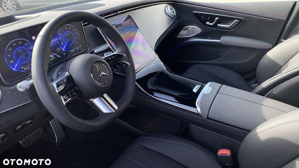 Mercedes-Benz EQS - 9
