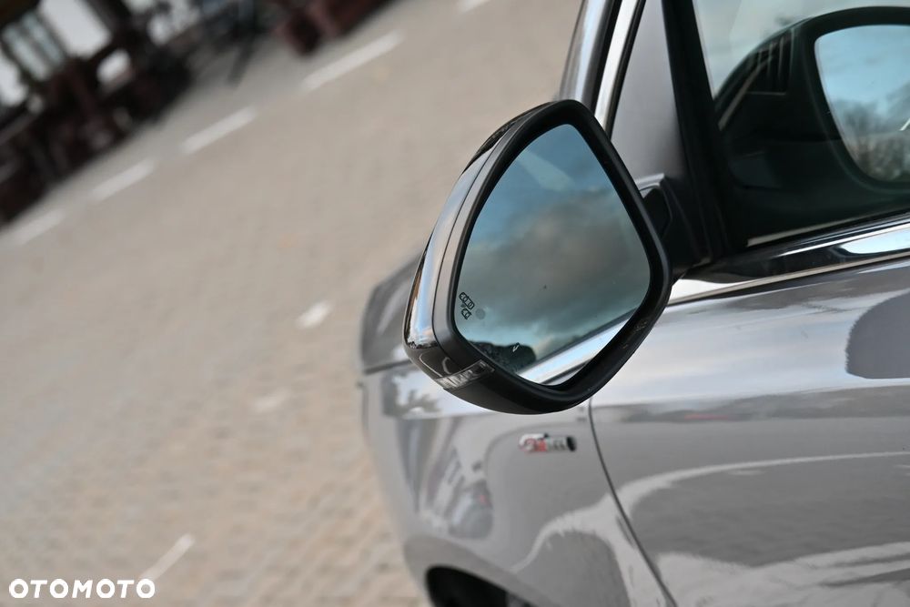 Peugeot 308 BlueHDi 130 EAT8 Stop & Start GT Pack - 22