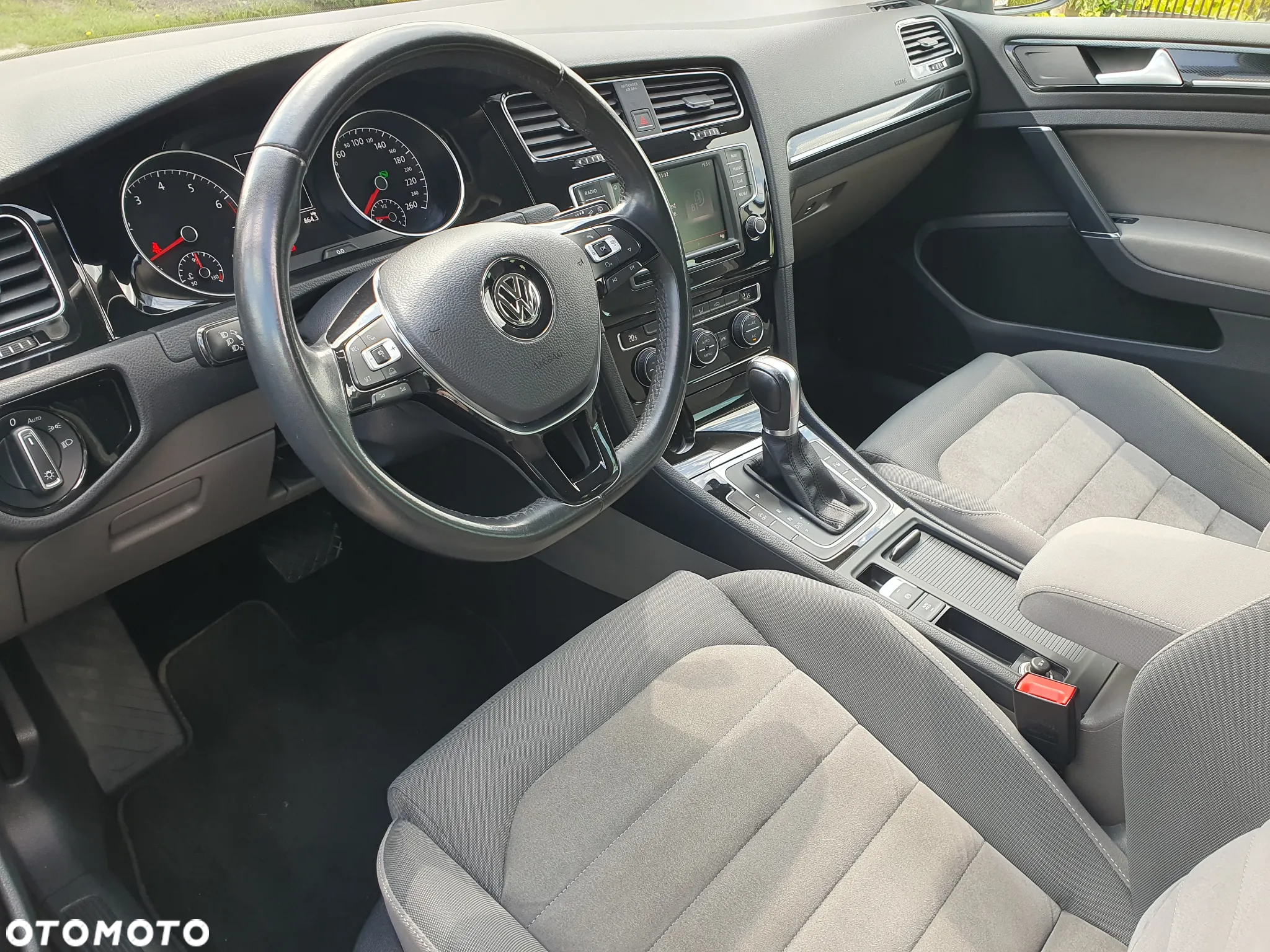 Volkswagen Golf 1.4 TSI BlueMotion Technology DSG Highline - 18