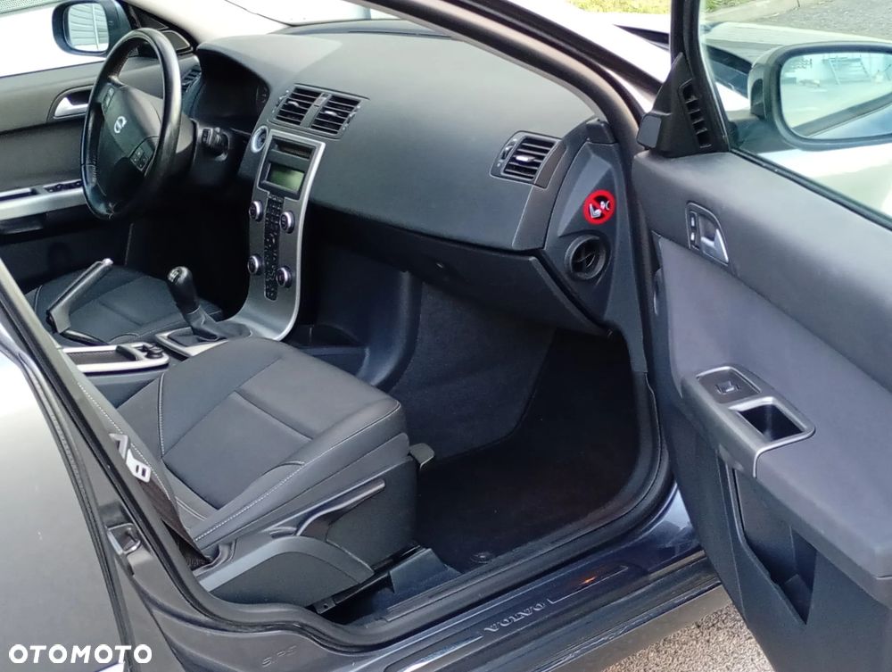 Volvo V50 2.0D R-Design Summum - 12