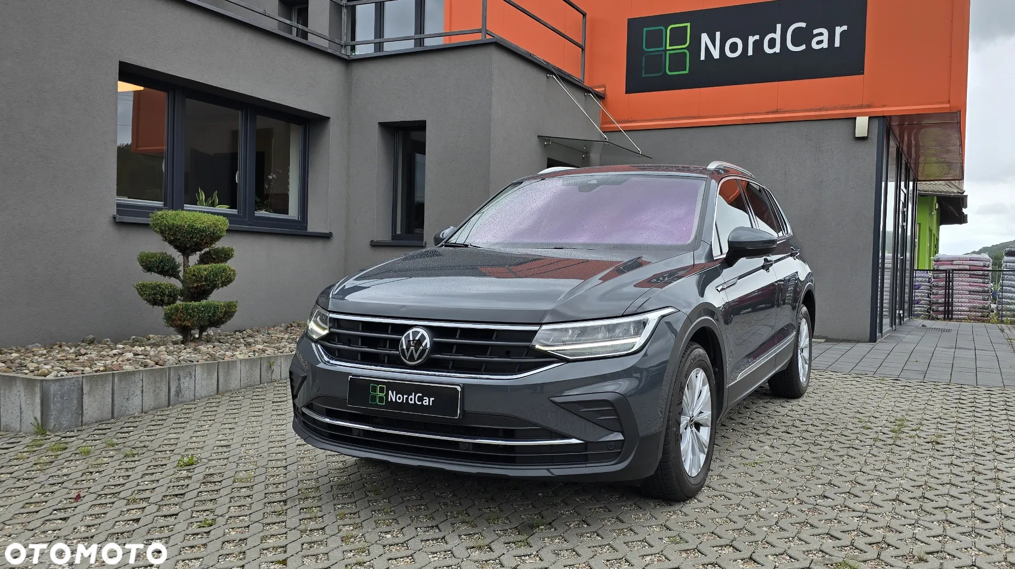 Volkswagen Tiguan 2.0 TDI SCR Life DSG - 2